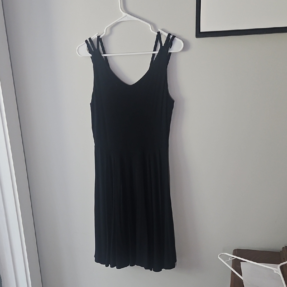 Elegant Black Sleeveless Dress